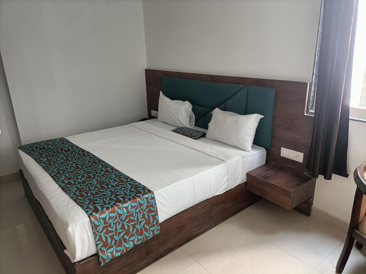 Family Hotel Tark Near Igi Airport Delhi Νέο Δελχί Εξωτερικό φωτογραφία