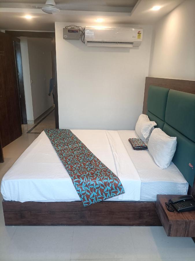Family Hotel Tark Near Igi Airport Delhi Νέο Δελχί Εξωτερικό φωτογραφία