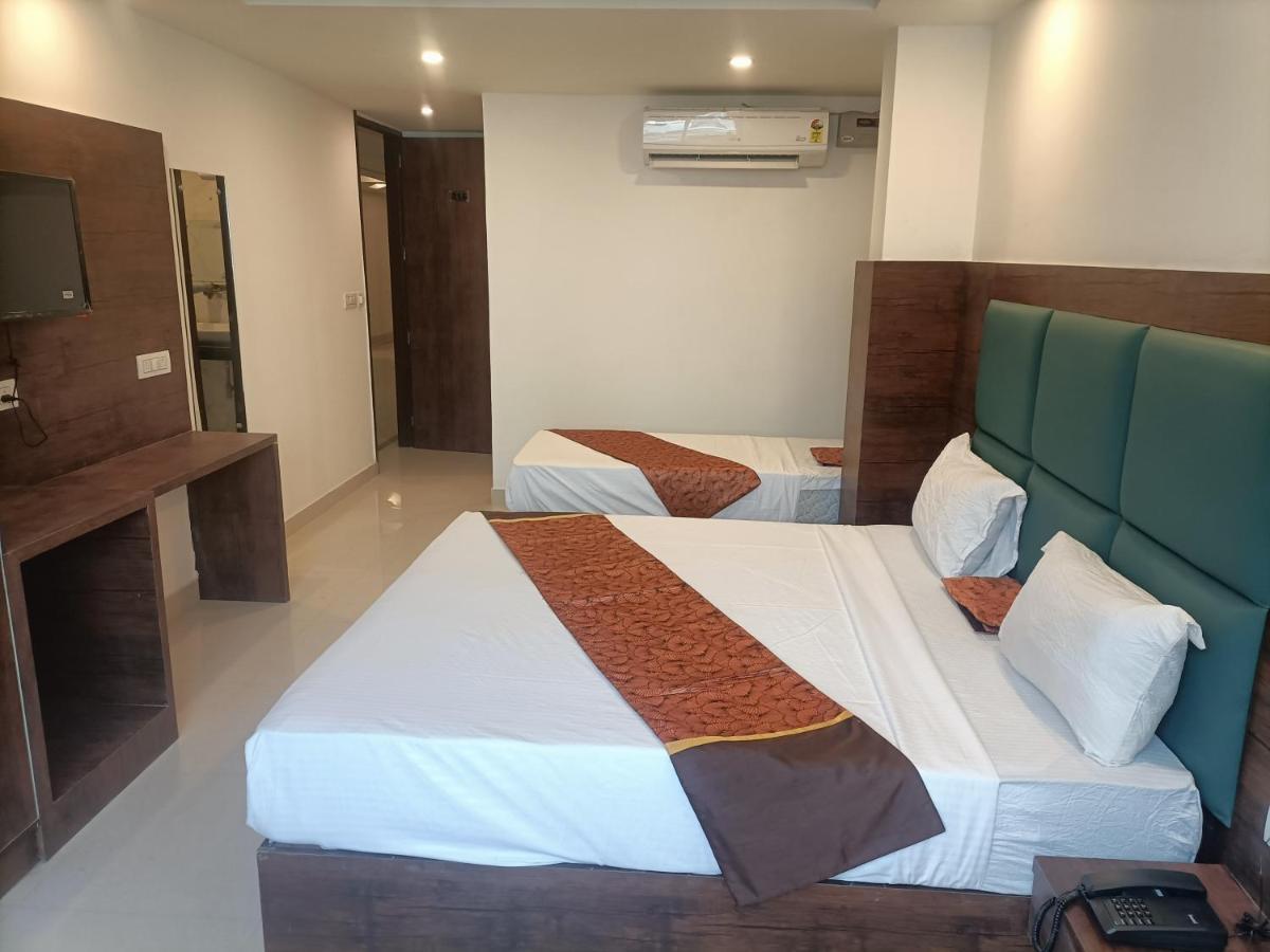 Family Hotel Tark Near Igi Airport Delhi Νέο Δελχί Εξωτερικό φωτογραφία